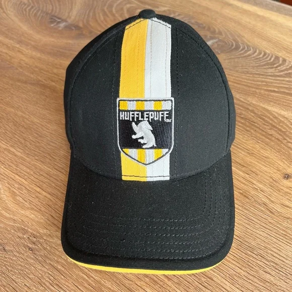 Universal | Accessories | Youth Harry Potter Hufflepuff  display picture 1